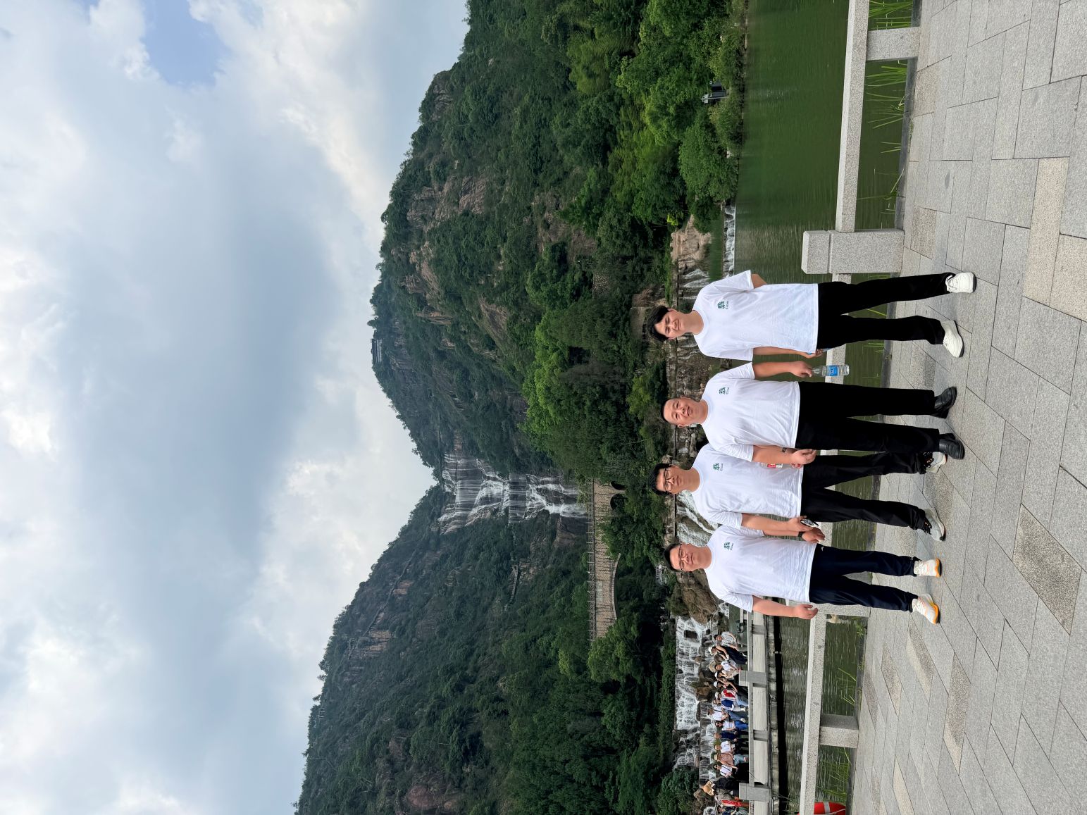 天台山大瀑布竖3.jpg